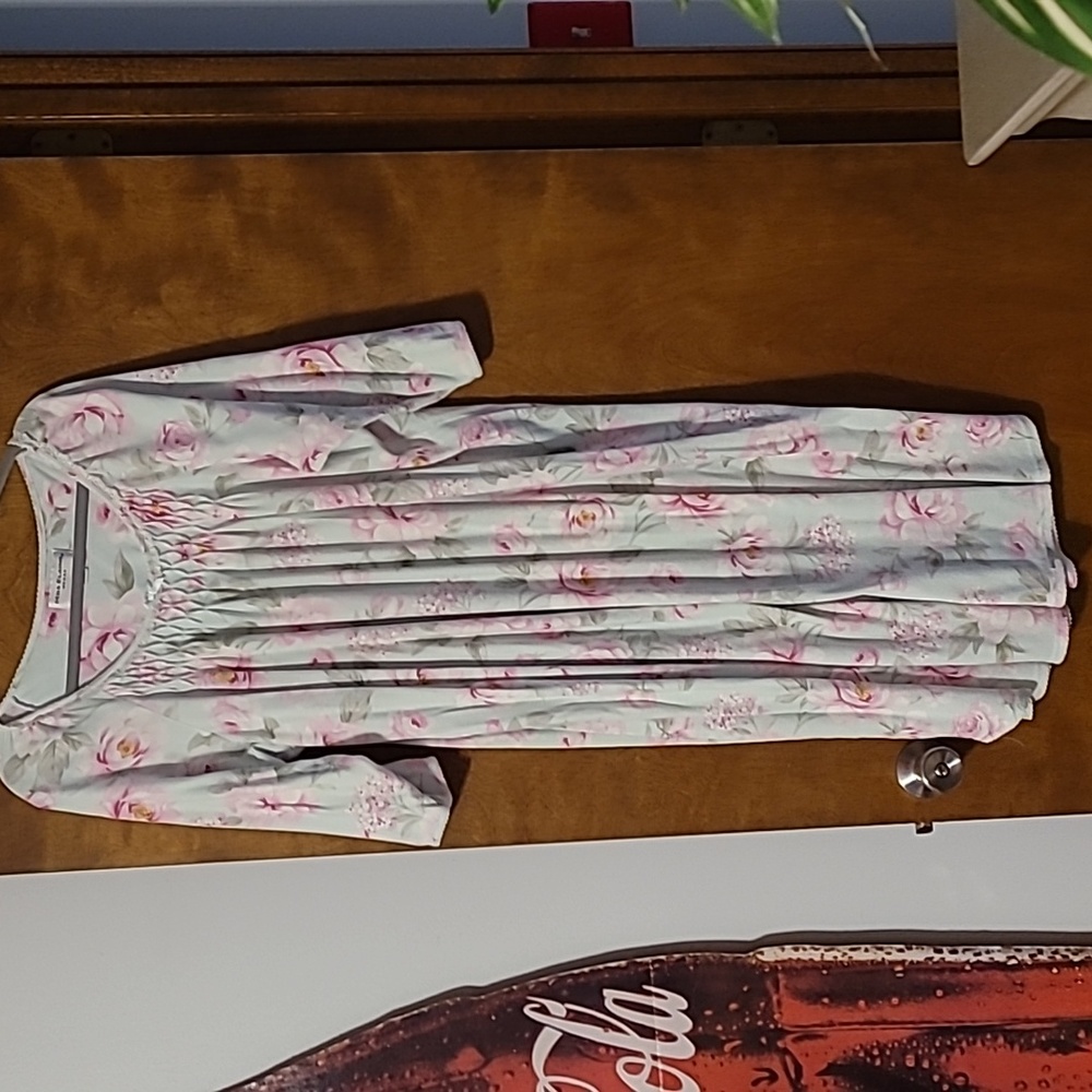 Womens gown